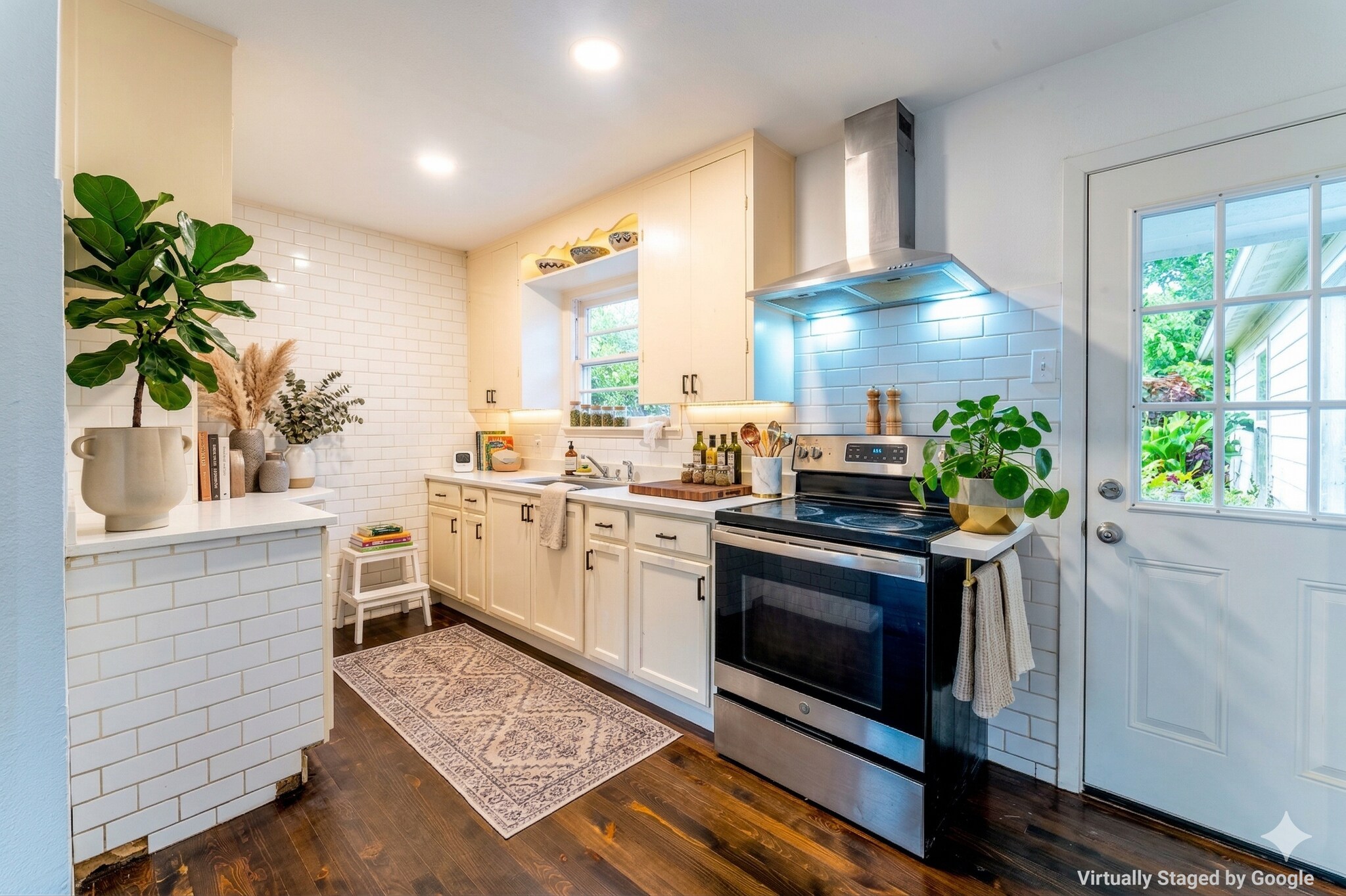 Building Photo - 1315 Whitley Dr