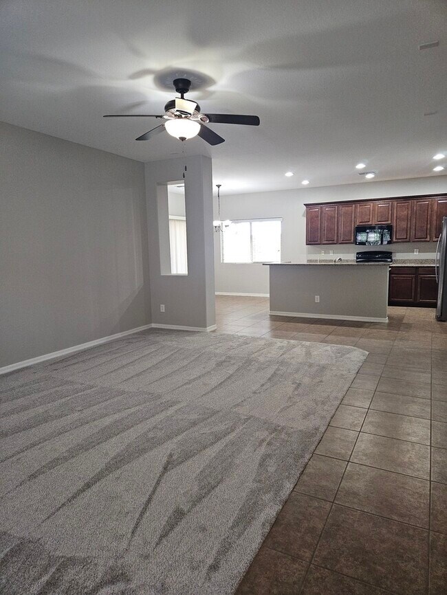 Building Photo - Very Nice Home with New carpet