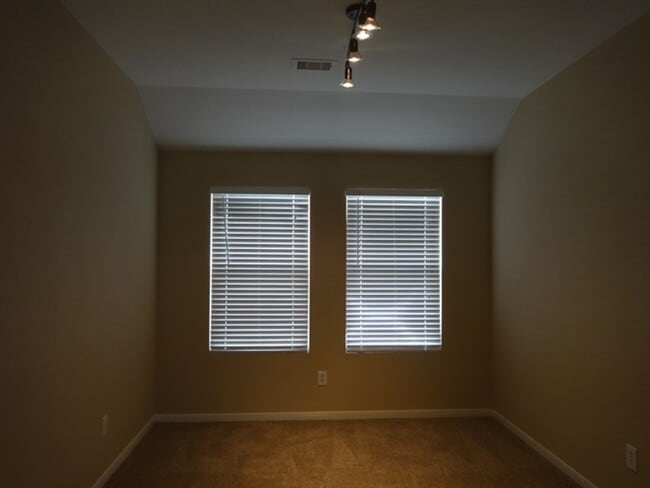 Building Photo - 11110 Vanilla Circle Court