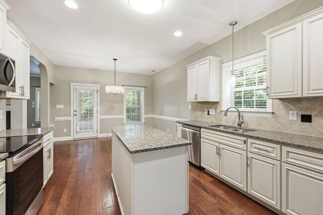 Building Photo - 265 Heather Brook Cir
