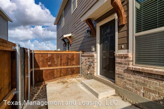 Building Photo - 735 Harvest Moon Dr