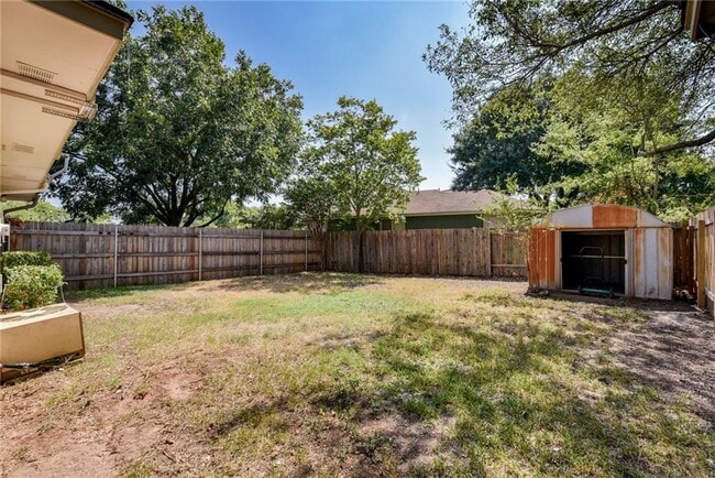 Building Photo - 16803 Pocono Dr