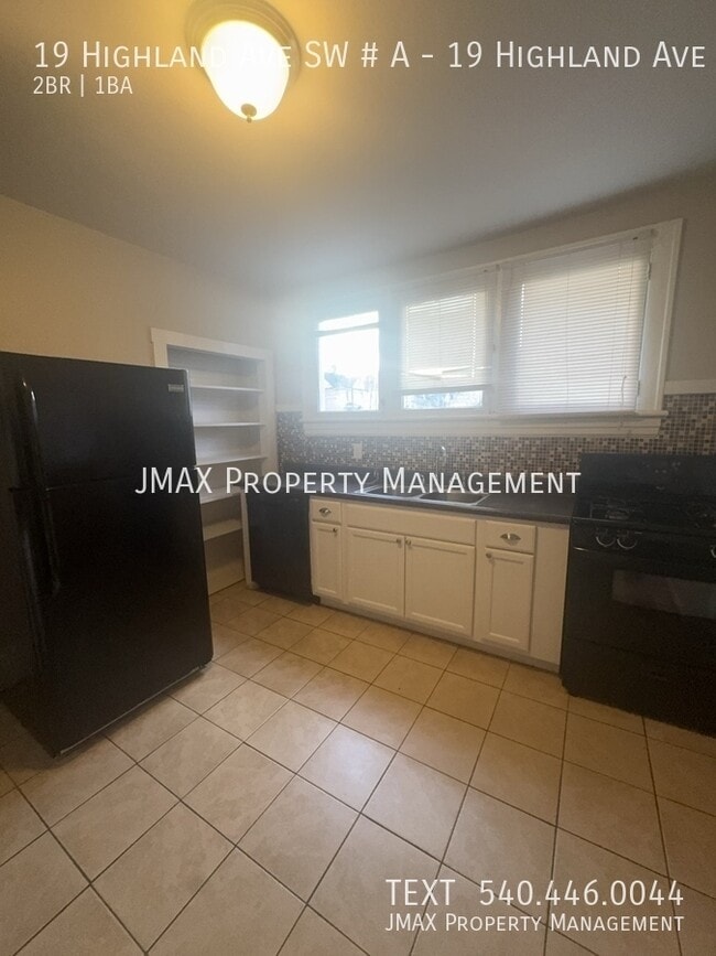 Building Photo - 19 Highland Ave SW