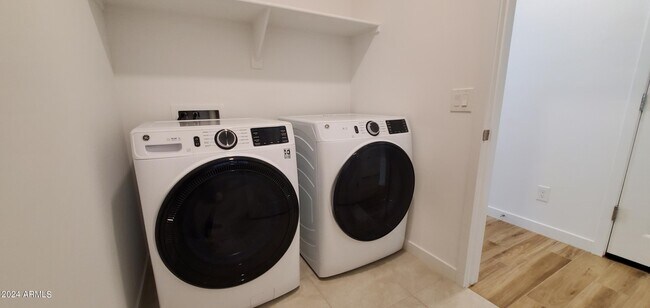 Building Photo - 7812 N 79th Dr