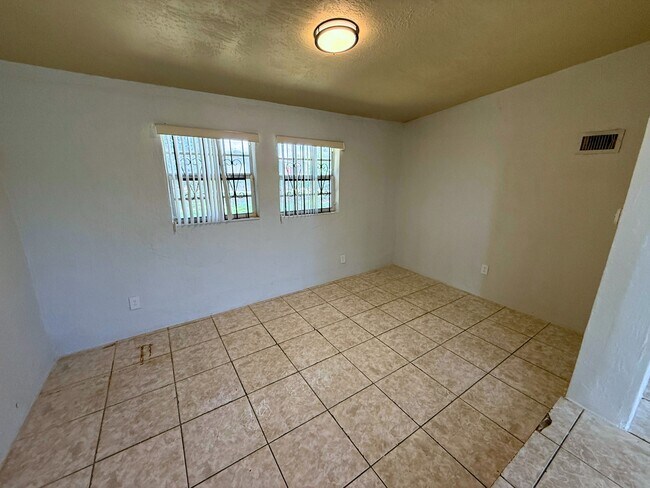 Building Photo - 2401 NW 170th St