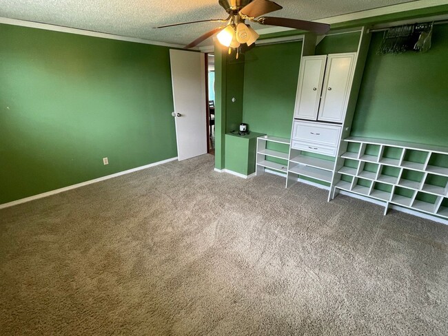 Building Photo - 3 Bedroom 1 Bathroom House Stilwell, OK
