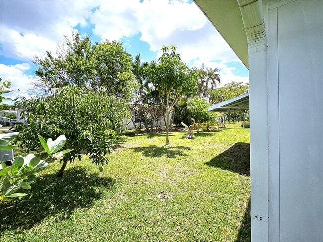 Building Photo - 1040 NW 73rd Terrace