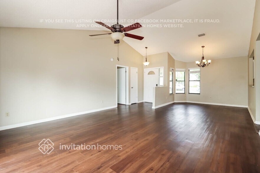 Building Photo - 4806 Foxshire Cir