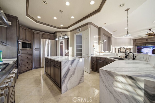Building Photo - 17100 Santa Cruz Ct