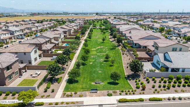 Building Photo - 21505 E Sparrow Dr