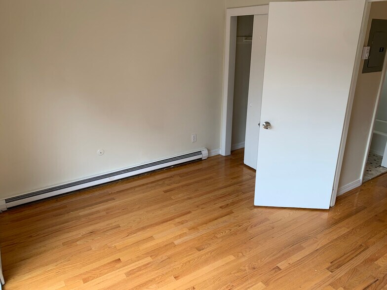 Building Photo - 50 Symphony Rd