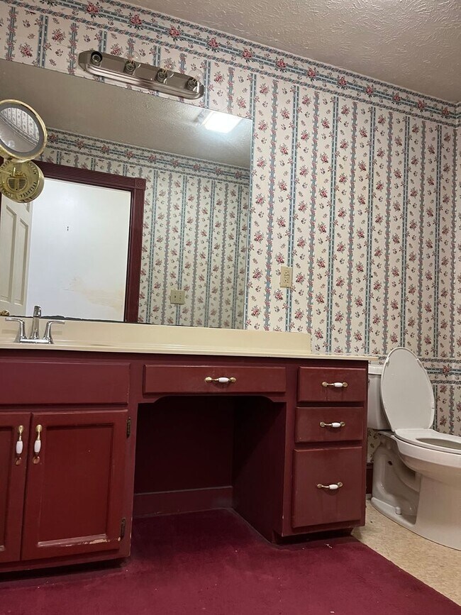 Building Photo - Open House Available 1/30/26 @5:30PM Until 6PM Charming 3-Bedroom Home with Multiple Fireplaces i...