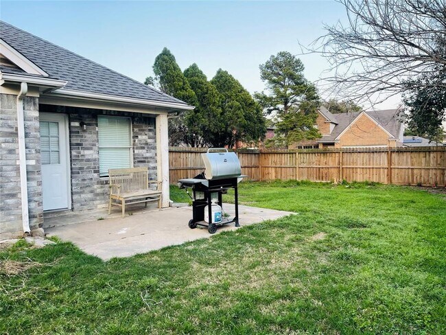 Building Photo - 20803 Lavenderwood Dr