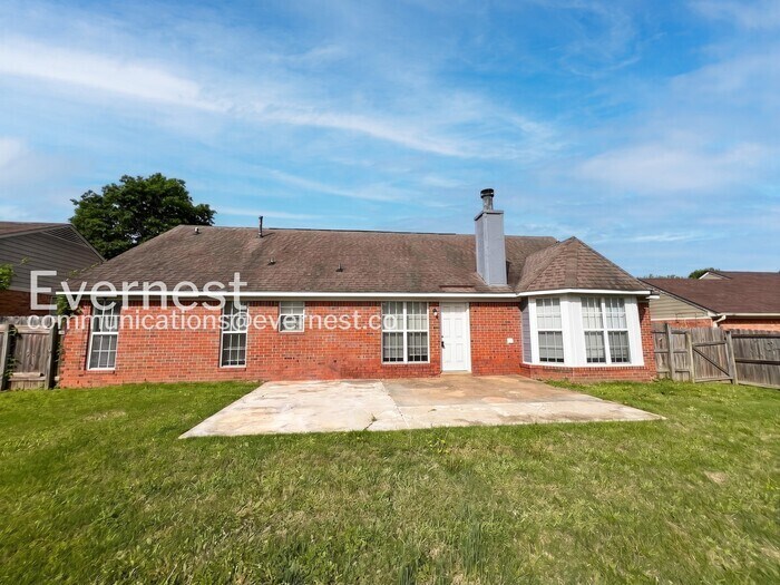 Building Photo - 5370 Woodchase Dr