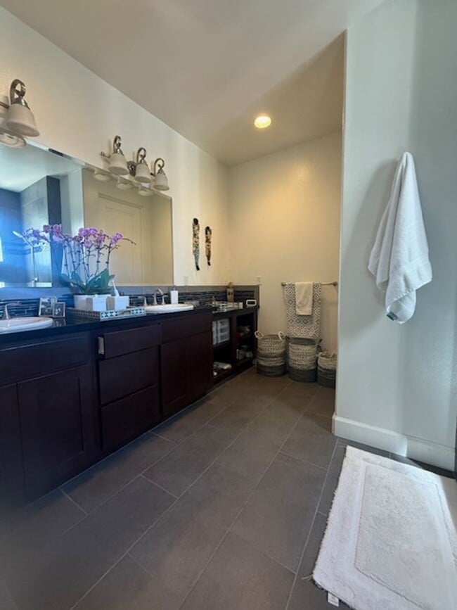 Building Photo - Golf Resort Living- UnfurnishedTrilogy Monarch Dunes Townhome