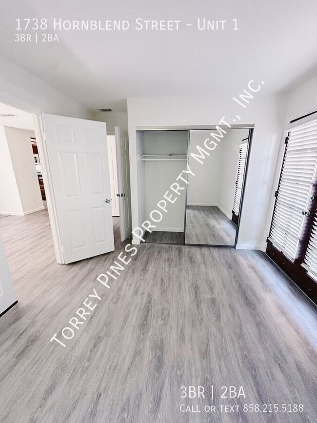 Building Photo - 1738 Hornblend St