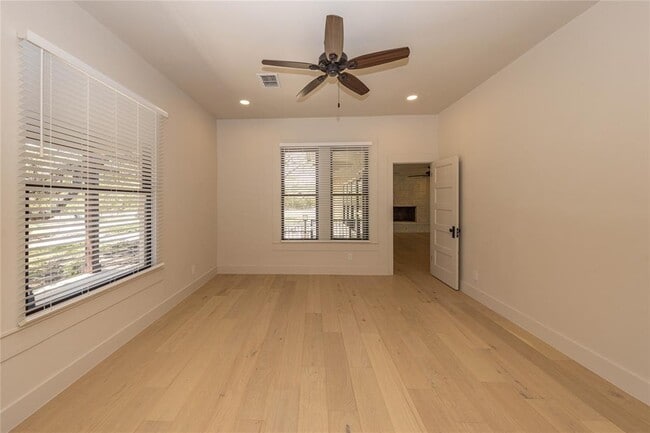 Building Photo - 12900 Ranch Rd 12
