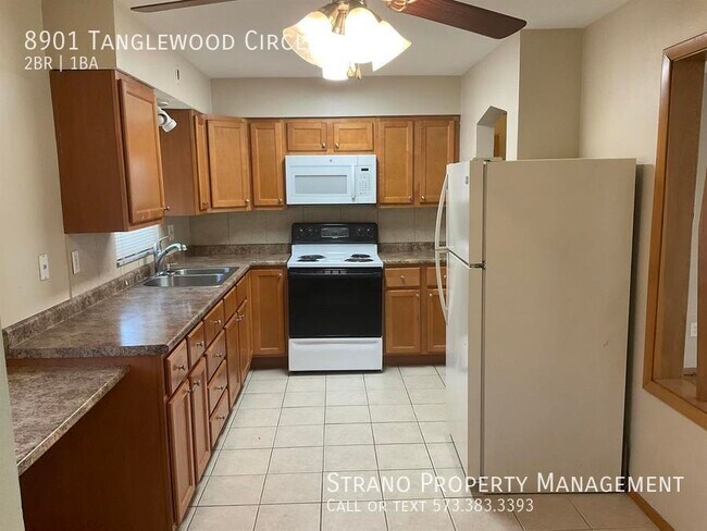 Building Photo - 8901 Tanglewood Cir