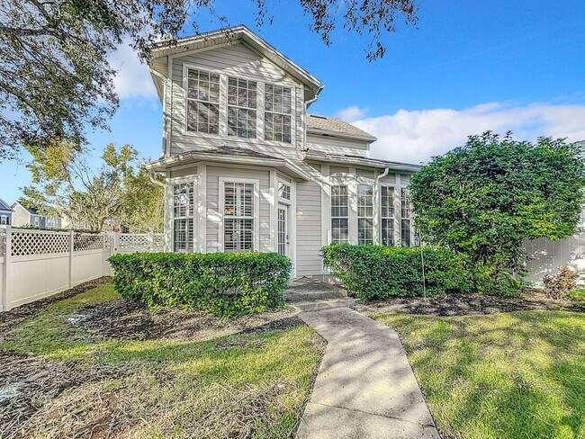 Building Photo - Stunning 5-Bedroom Home in North Village o...