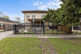 Building Photo - 4306 Wilmer St