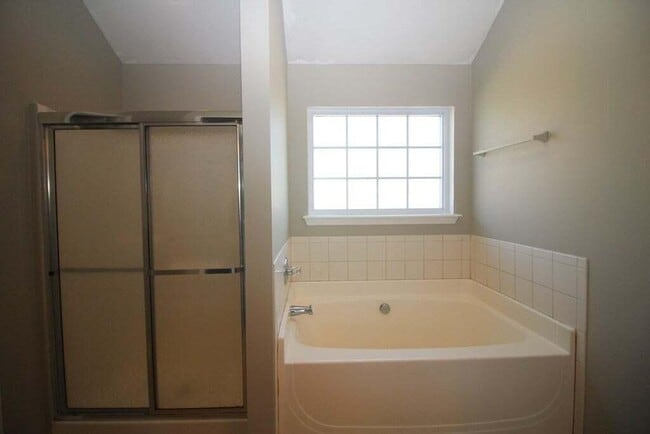 Building Photo - 306 Country Glen Ct
