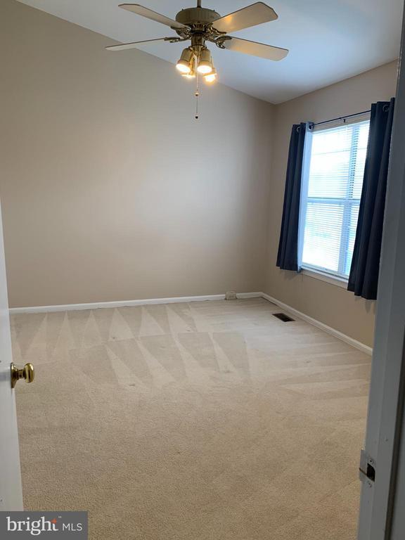 Building Photo - 300 Sedgemoor Square