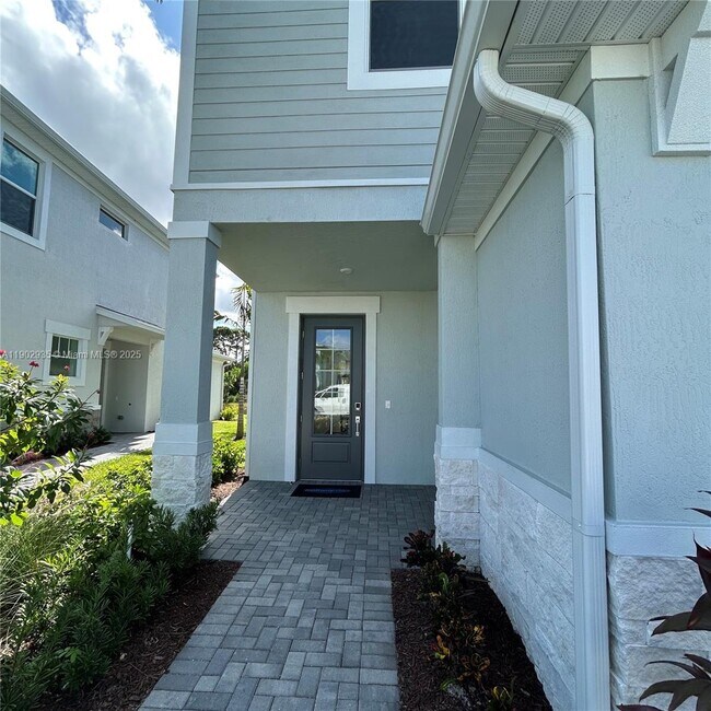 Building Photo - 3508 NW Solange Ct