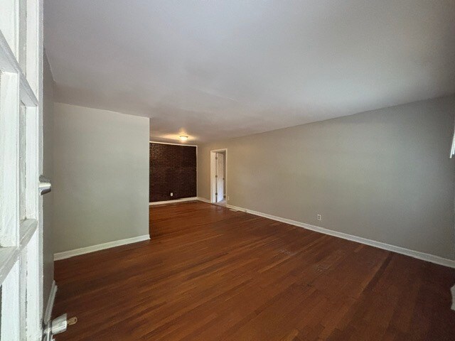 Building Photo - 3907 Raintree Dr