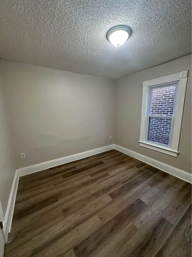 Building Photo - 1328 Pittston Ave