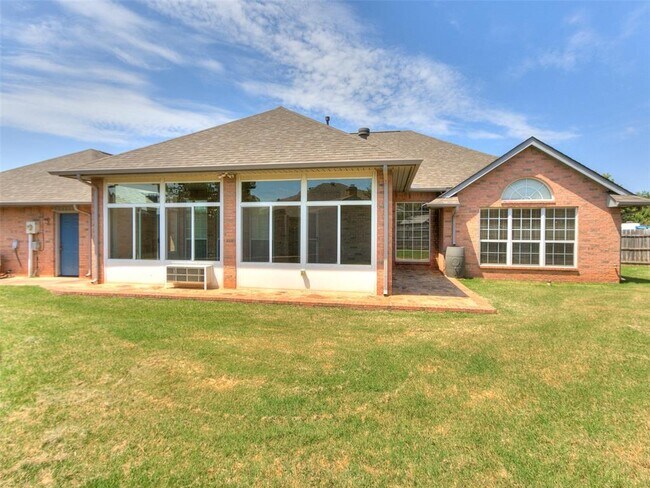 Building Photo - 5501 Lanceshire Ln