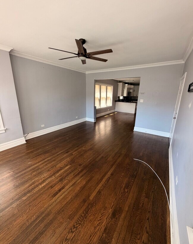 Building Photo - 1220 S 59th Ct