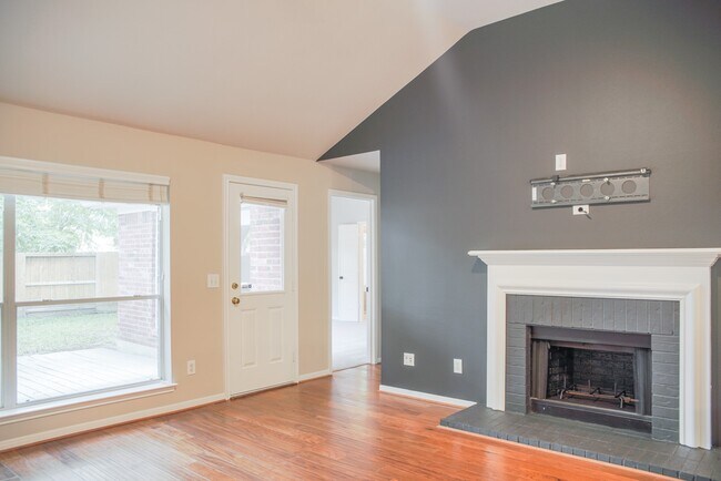 Building Photo - 91 N Willow Point Cir