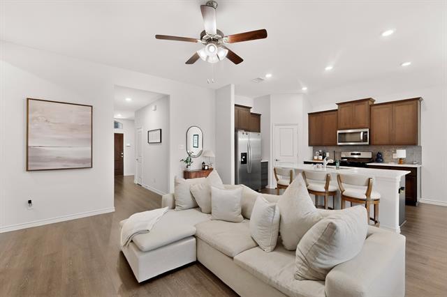 Building Photo - 2804 Cain Dr