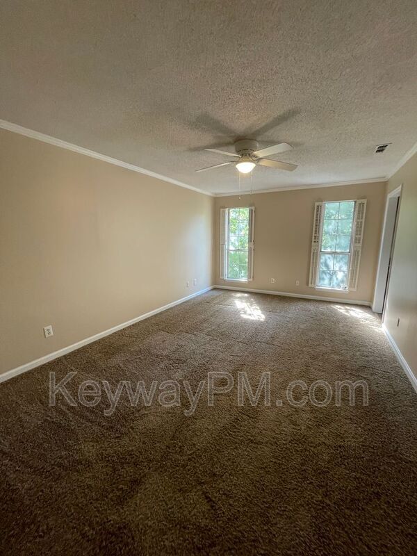 Building Photo - 4158 Arlington Rd