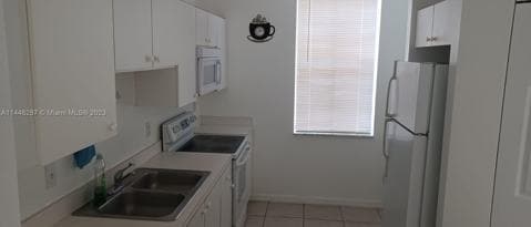 Building Photo - 638 E Mowry Ct