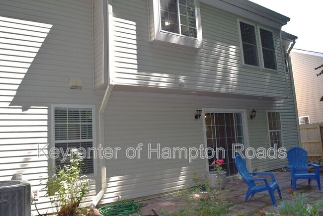 Building Photo - 1125 Lady Ashley Dr