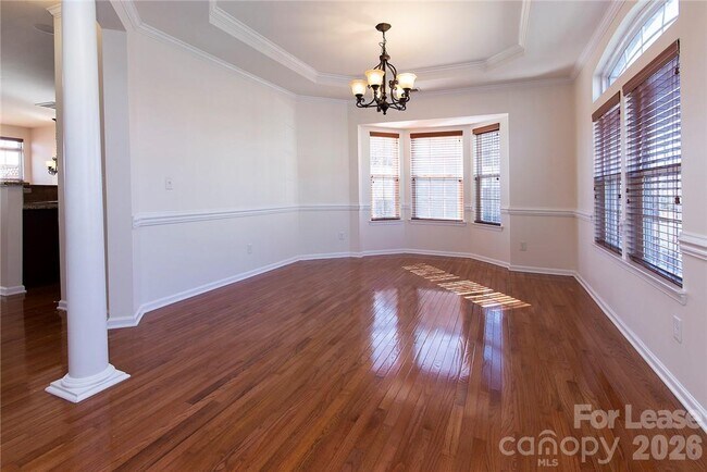 Building Photo - 9921 Kings Parade Blvd