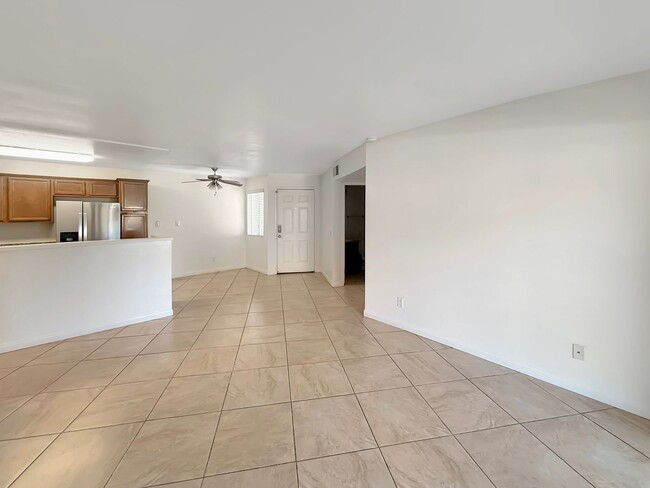 Building Photo - Spacious 3BR/2BA Condo in Rancho San Diego...