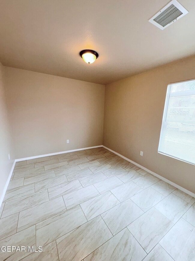 Building Photo - 4640 Vesta Loop Ct
