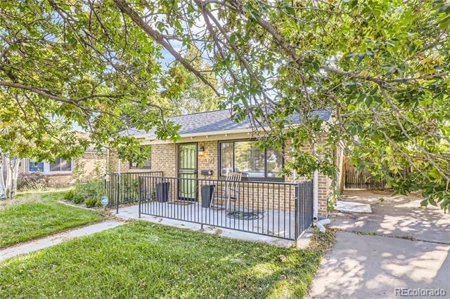 Building Photo - 2832 Pontiac St