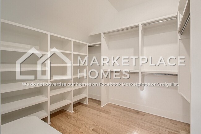 Building Photo - 518 Yokley Rd