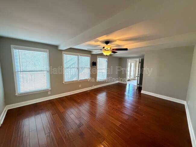 Building Photo - 835 Timber Lake Trail