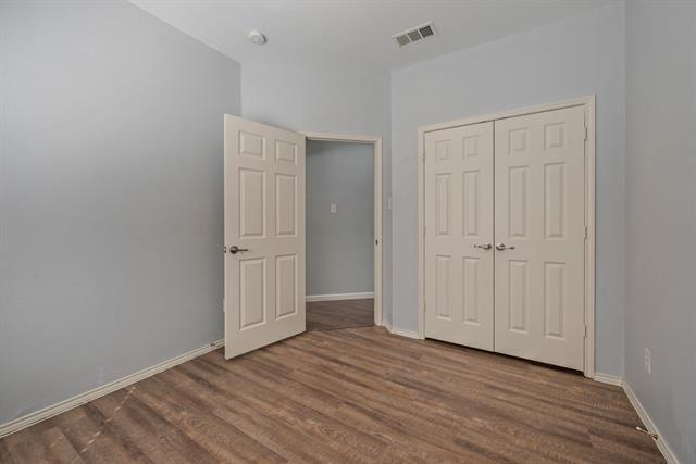 Building Photo - 3605 Villanova Dr