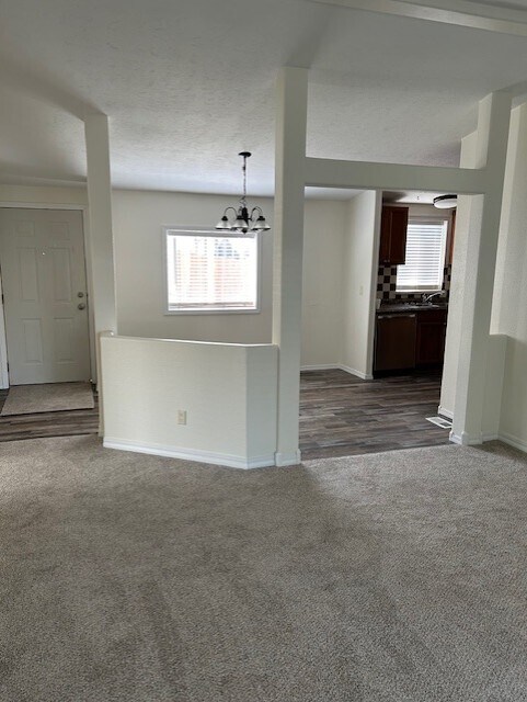 Building Photo - 106 Hickory Dr