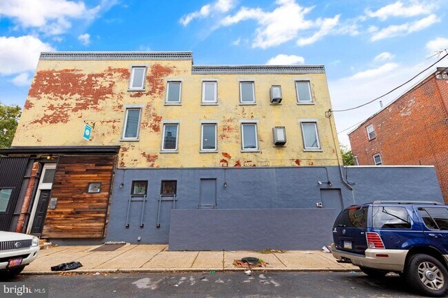 Building Photo - 1301 N 6th St