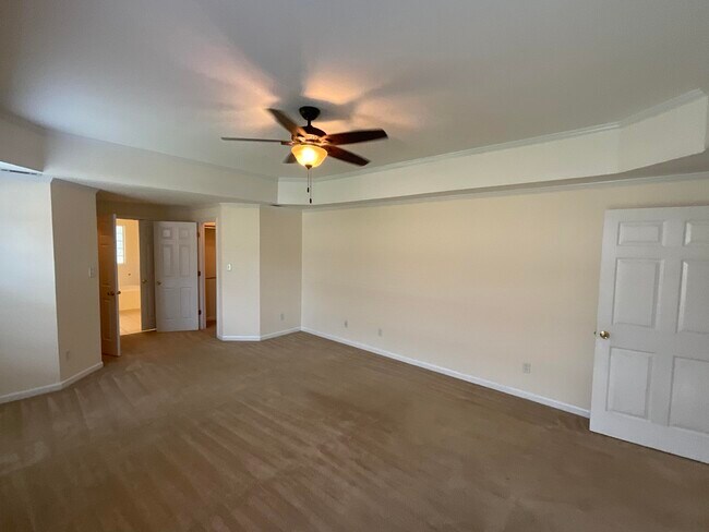 Building Photo - 375 Barnsley Dr