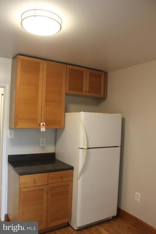 Building Photo - 9730 Kingsbridge Dr