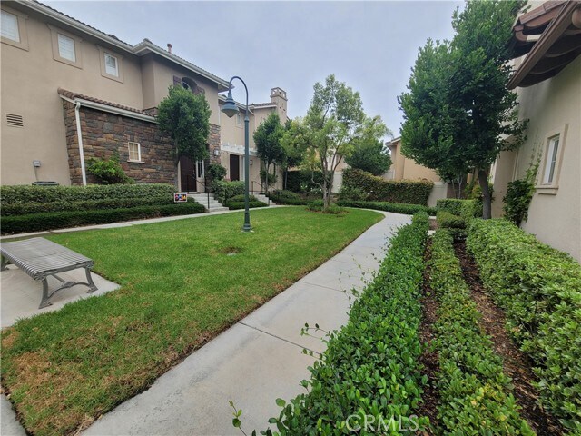 Building Photo - 74 Rosenblum