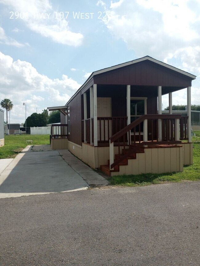 Building Photo - 2901 Hwy 107 West 228--