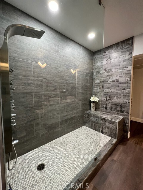 Building Photo - 226 Jeanette Ln